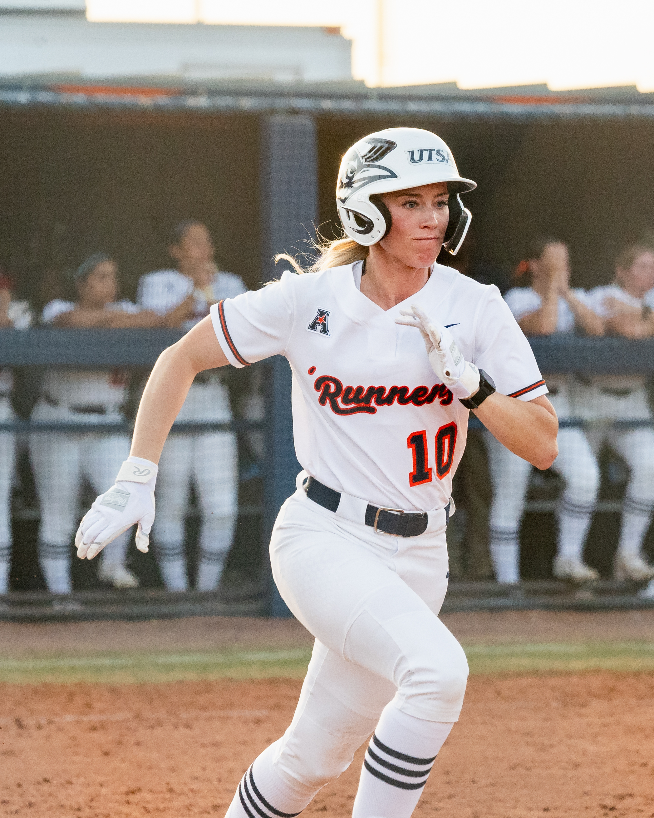 UTSA softball player at bat editorial sports photography San Antonio
